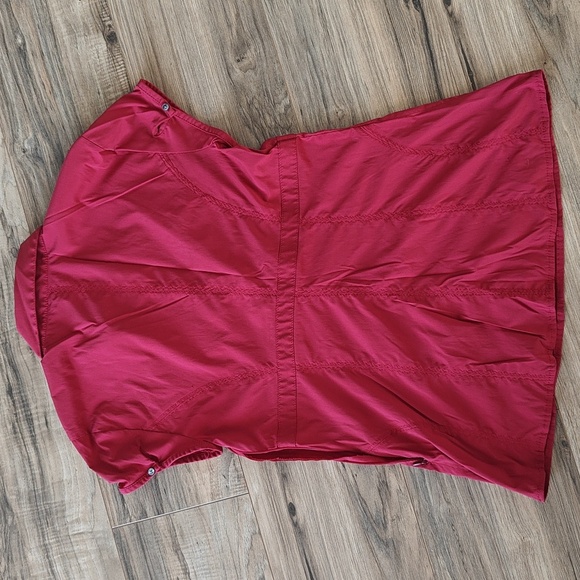 EUC Red Ruffle Blouse - Picture 7 of 7